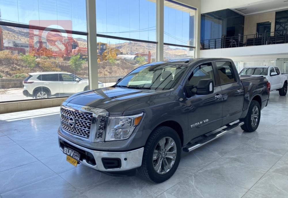 Nissan Titan